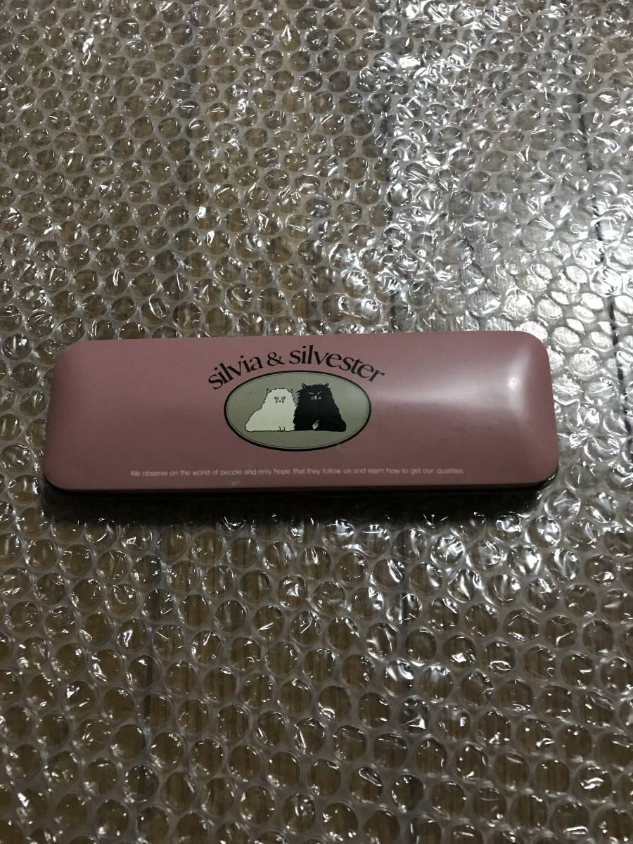 レトロ ビンテージ アンティーク シルビア シルベスター silvia & silvester 白猫 黒猫 カンペン 缶ペン ペンケース 筆箱 文房具拍卖