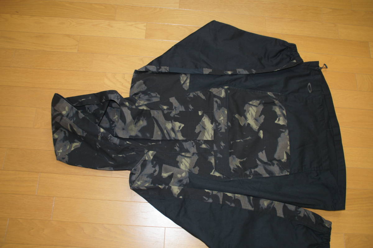 OAKLEY Fgl アノラック ブラックカモ US/M LPN/Lサイズ中古拍卖