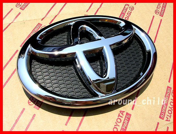 ■トヨタ純正■90系後期ヴィッツ【RS】フロントグリルエンブレム■ヤリス輸出車仕様■新品■2008年(平成20年)8月~2010年(平成22年)12月■E拍卖