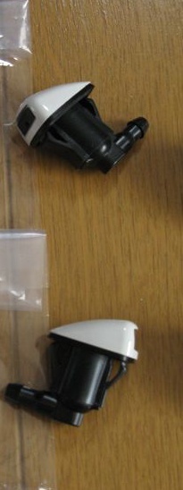 【新品】トヨタ純正 アルテッツァ後期用 ウォッシャーノズル 左右セット ホワイト拍卖