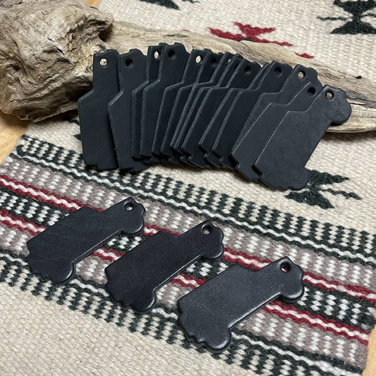 ジムニー レザータグ ネームタグ 40枚セット ブラック拍卖