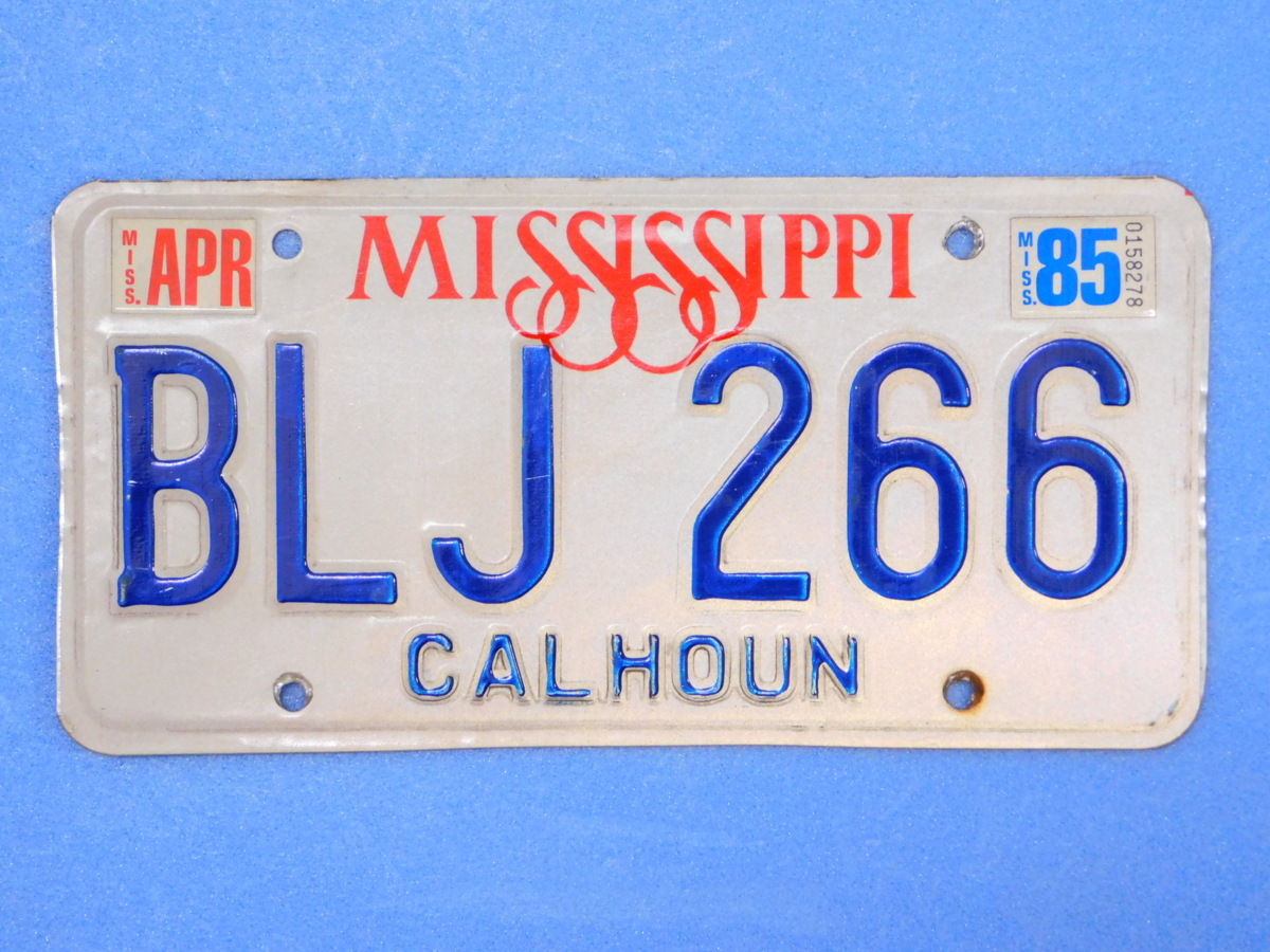 ナンバープレート【ミシシッピ州】 アメリカ ヴィンテージ ガレージ 陸運局払い下げ A-7拍卖