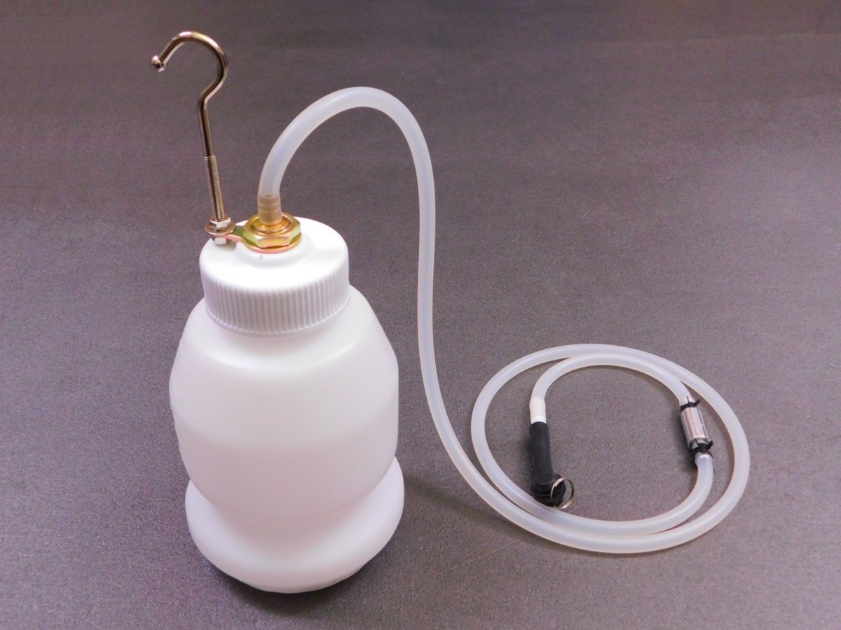 【ワンマンブリーダー】※ ブレーキフルードブリーダー・シリコンホース仕様拍卖