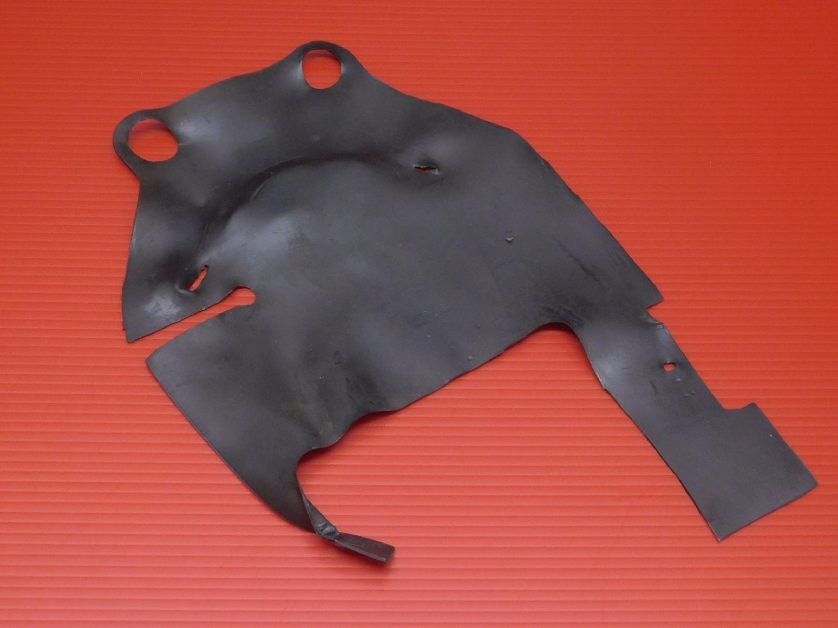 【評価A】 KTM 390 DUKE デューク 実動 純正 エンジン ラジエーター 遮熱 ゴム ヒート ガード カバー拍卖