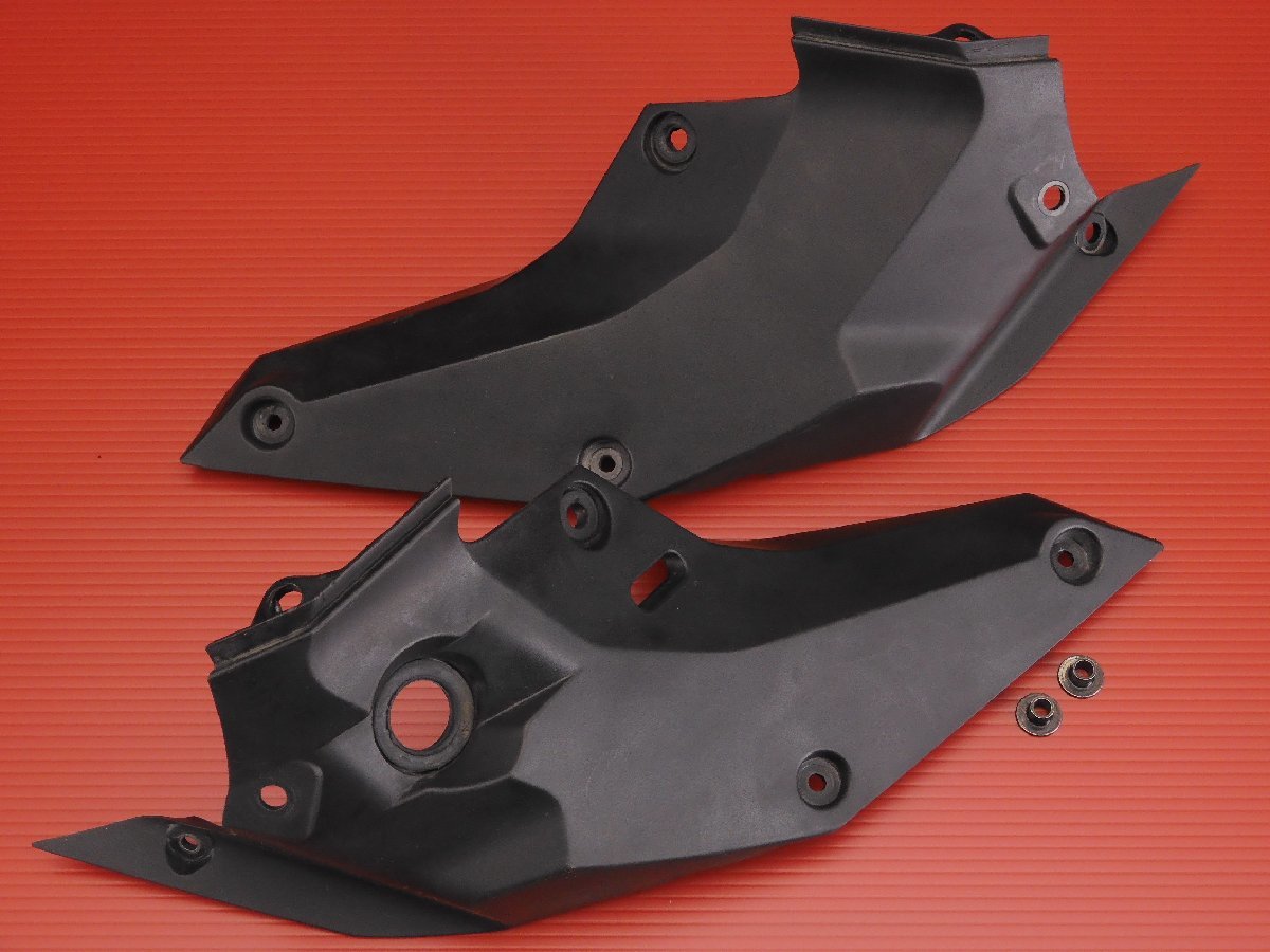 100【評価A】 KTM 390 DUKE デューク 実動 純正 タンク インナー サイドカバー カウル 左右 セット JP181219 JP181218拍卖