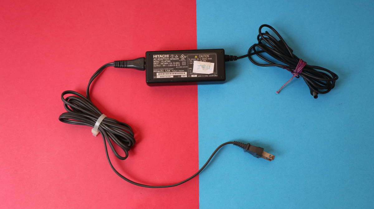 **中古 HITACHI ACアダプター PC-AP7800   19V 3.42A拍卖