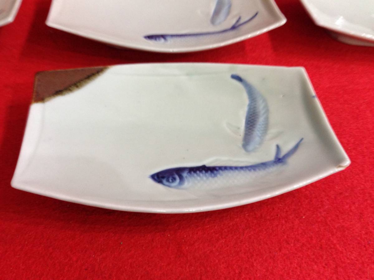 昭和レトロ_鮎紋 浮かし押し型 変形角皿 1枚 美品!_0571拍卖