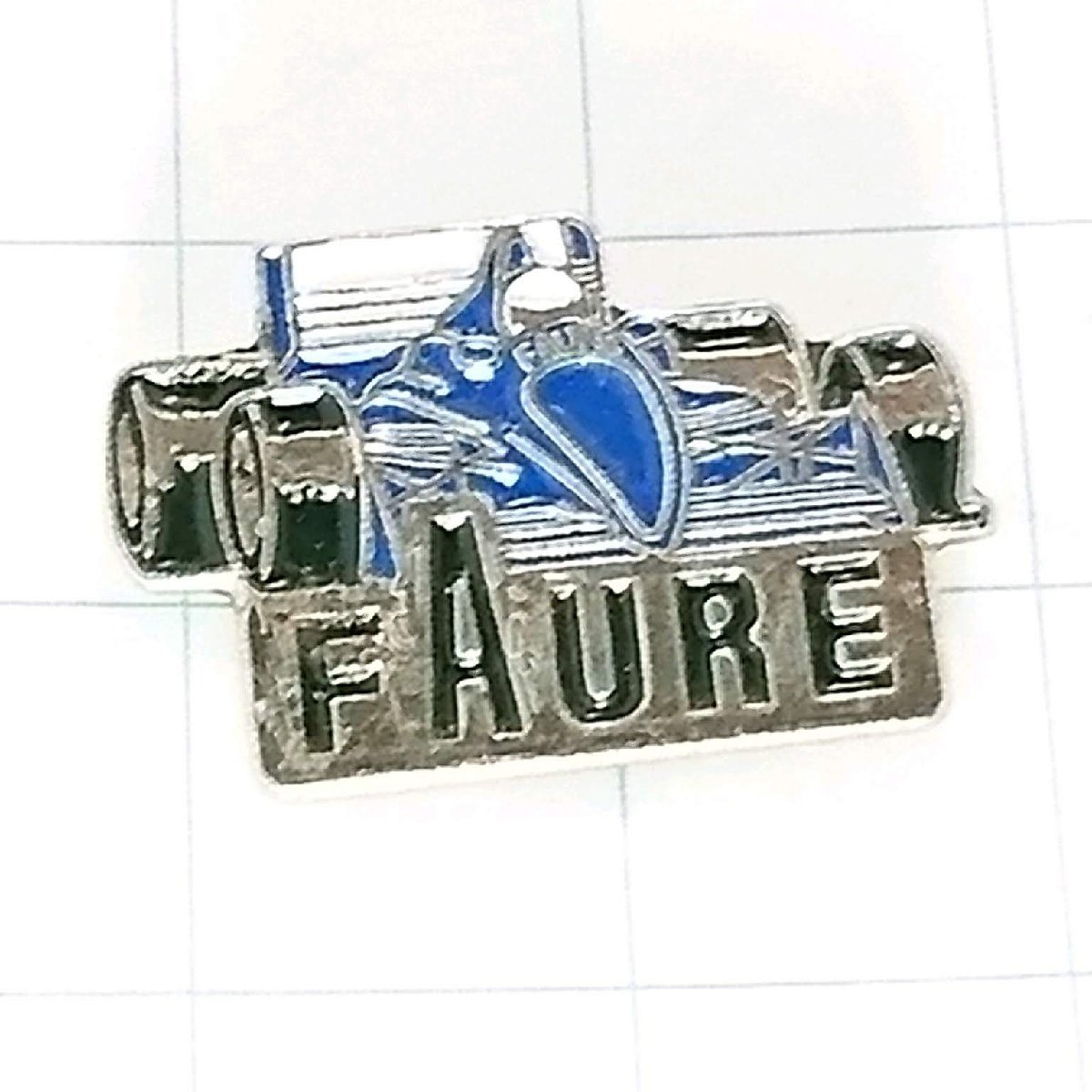 送料無料)レトロカー レーシングカー ルノー F1 自動車 ピンバッジ PINS ピンズ A15705拍卖