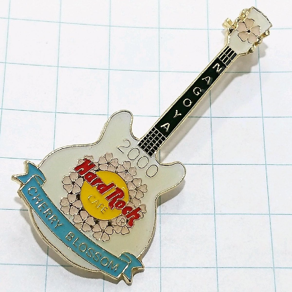送料無料)Hard Rock Cafe チェリーブロッサム 桜 ギター ハードロックカフェ ピンバッジ PINS ブローチ ピンズ A15943拍卖