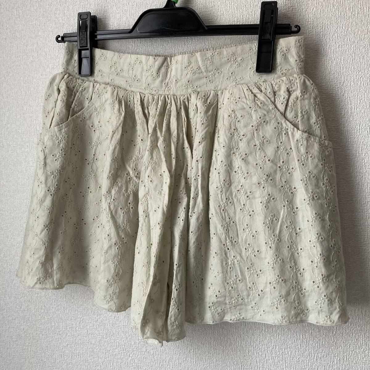 新品☆LOWRYS FARMローリーズファーム☆カットレースキュロット拍卖