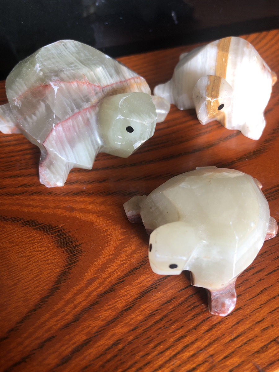 【開運長寿天然大理石亀三体置き物】オブジェ 文鎮 タートル カメさん【23/04 TY-7E】拍卖