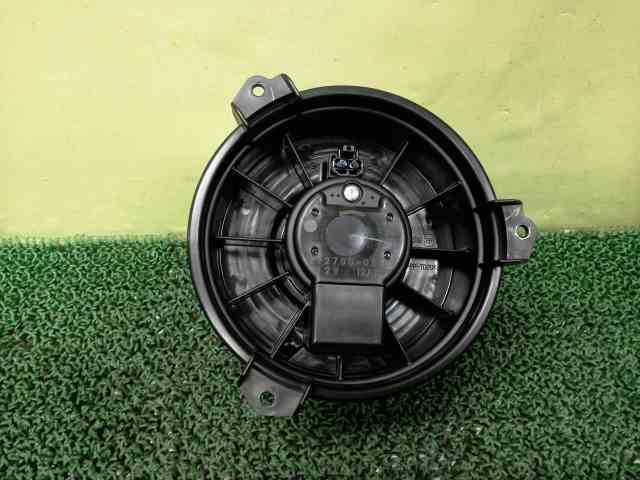 トヨタ GSR50W エスティマ リア ブロアモーター 272700-0560 ★管275105拍卖