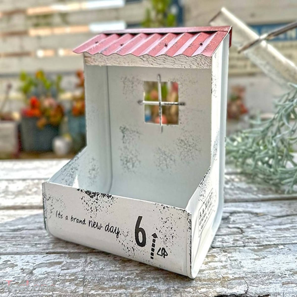 プランターシェルフ 屋根付き レッド 植木鉢 ガーデニング 園芸用品 シェルフ 壁掛け レトロアンティーク お洒落 インテリア 雰囲気作り拍卖