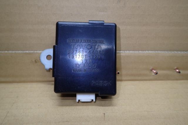 イプサム ACM21W キーレス CPU/コンピューター デンソー 151300-7201 89741-44040拍卖