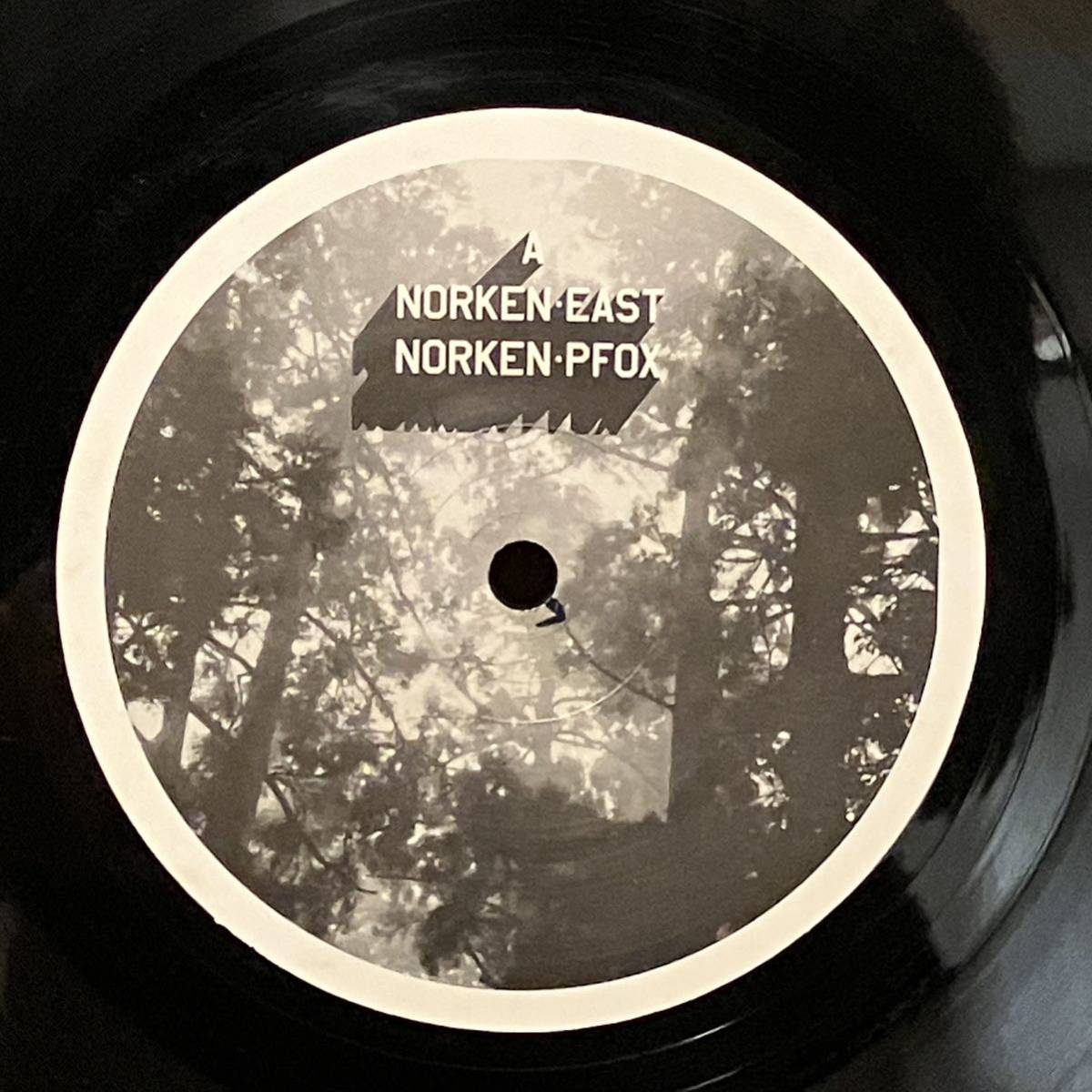 Norken - East ( Hydrogen Dukebox Metamatics techno tech house ambient テクノ ハウス ミニマル )拍卖