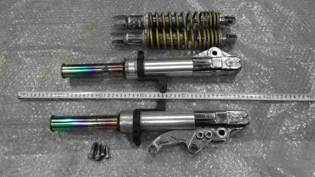 マジェスティ125FI LPRSE27107A の ダウンサスセット *1681179414 中古拍卖