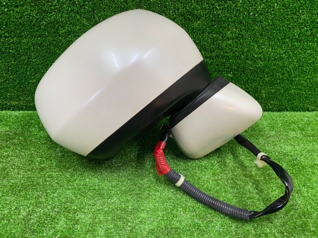 ホンダ N-BOX JF2 サイドミラー 右 運転席側 ドア 9P NH624P 76200-TY1-N01ZF拍卖