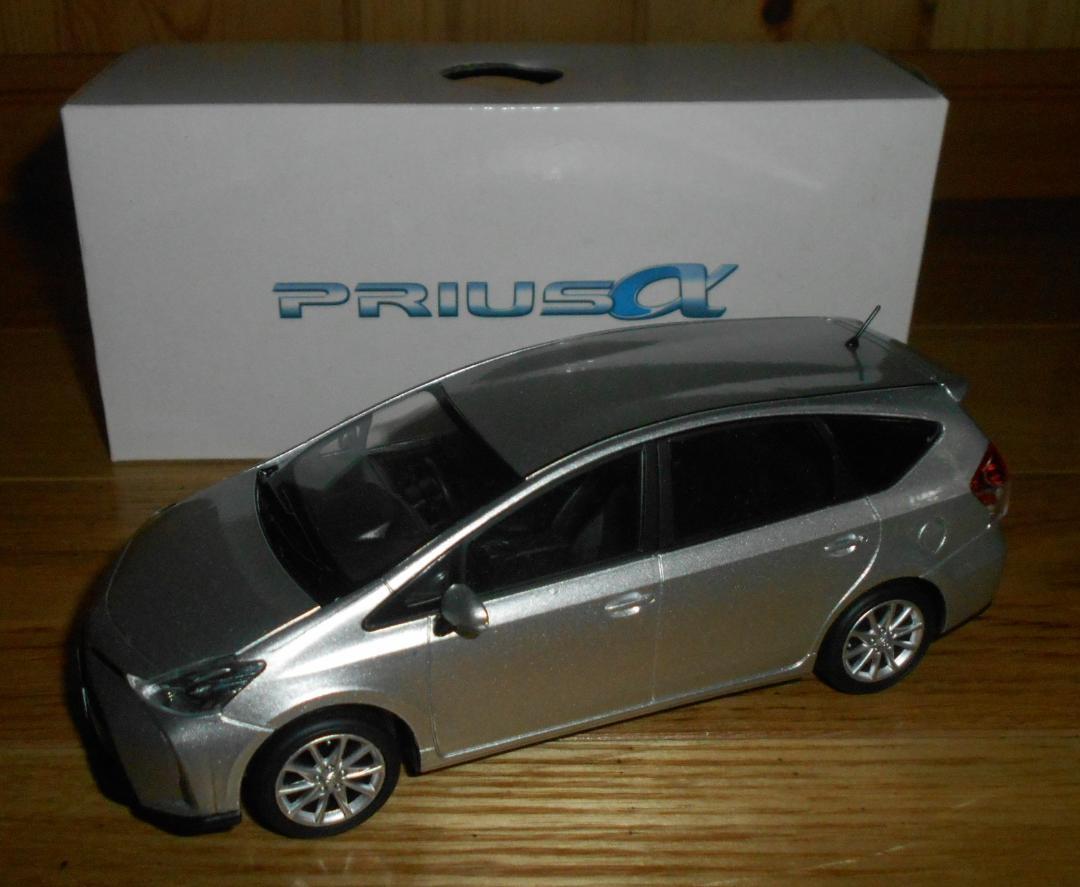 1/30 プリウス α トヨタディーラー カラーサンプル ミニカー拍卖