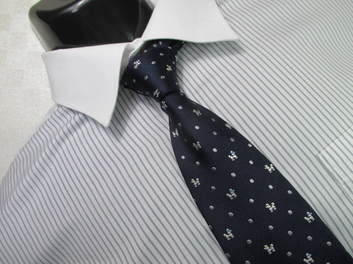 ◇ブリックハウス BRICK HOUSE ◇中古品◇ネクタイ◇動物の柄・紺色系◇第29弾ブランドがいっぱい◇29-98◇拍卖