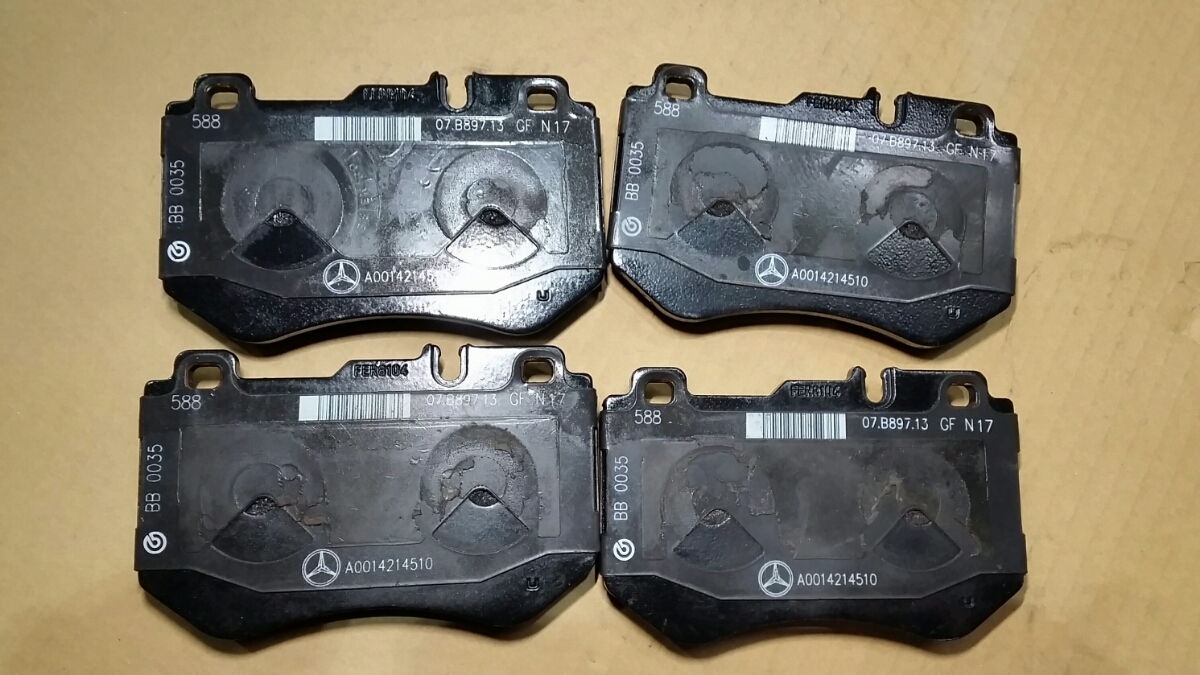 ★新車外し★30年式 C180 AMGメルセデス・ベンツ 純正フロントブレーキパッド★拍卖