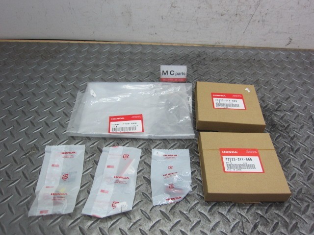 【即決】ホンダ フィット? ラバーセット 73525-SYY-000 72861-T5A-000 GE2拍卖