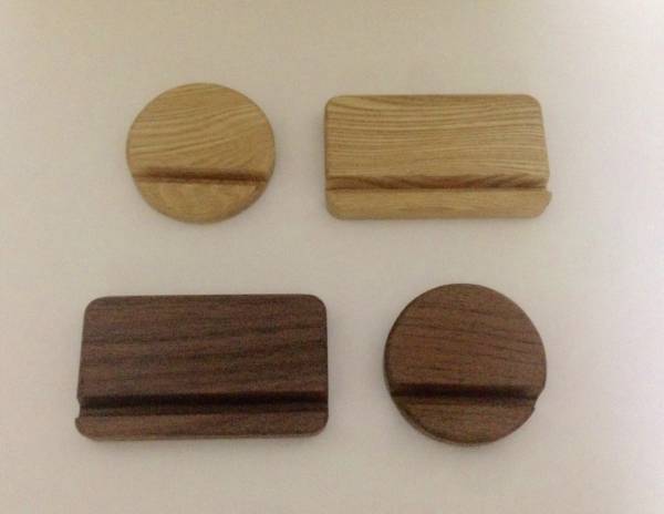 天然木のiPhoneスタンド スマートフォンスタンド拍卖