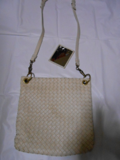 ボッテガヴェネタ ショルダーバッグ イントレチャート拍卖