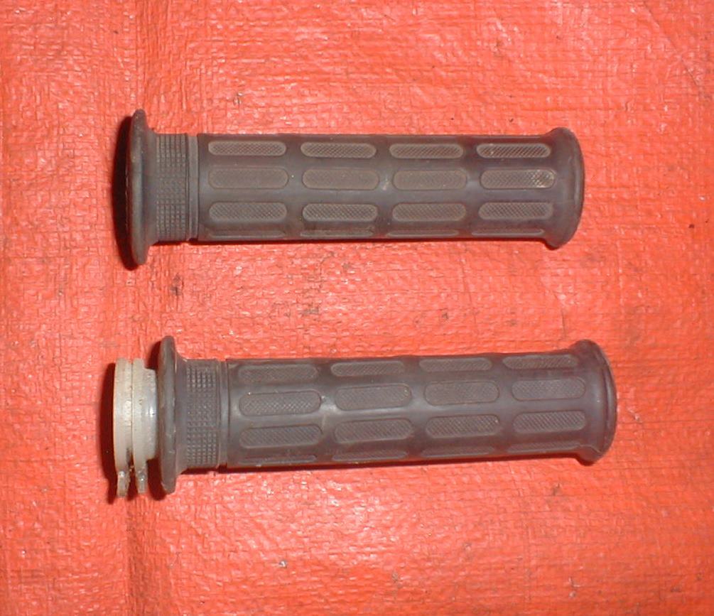 ☆★ホンダ★CB125T/1982年~【左右グリップ/良品】★☆拍卖