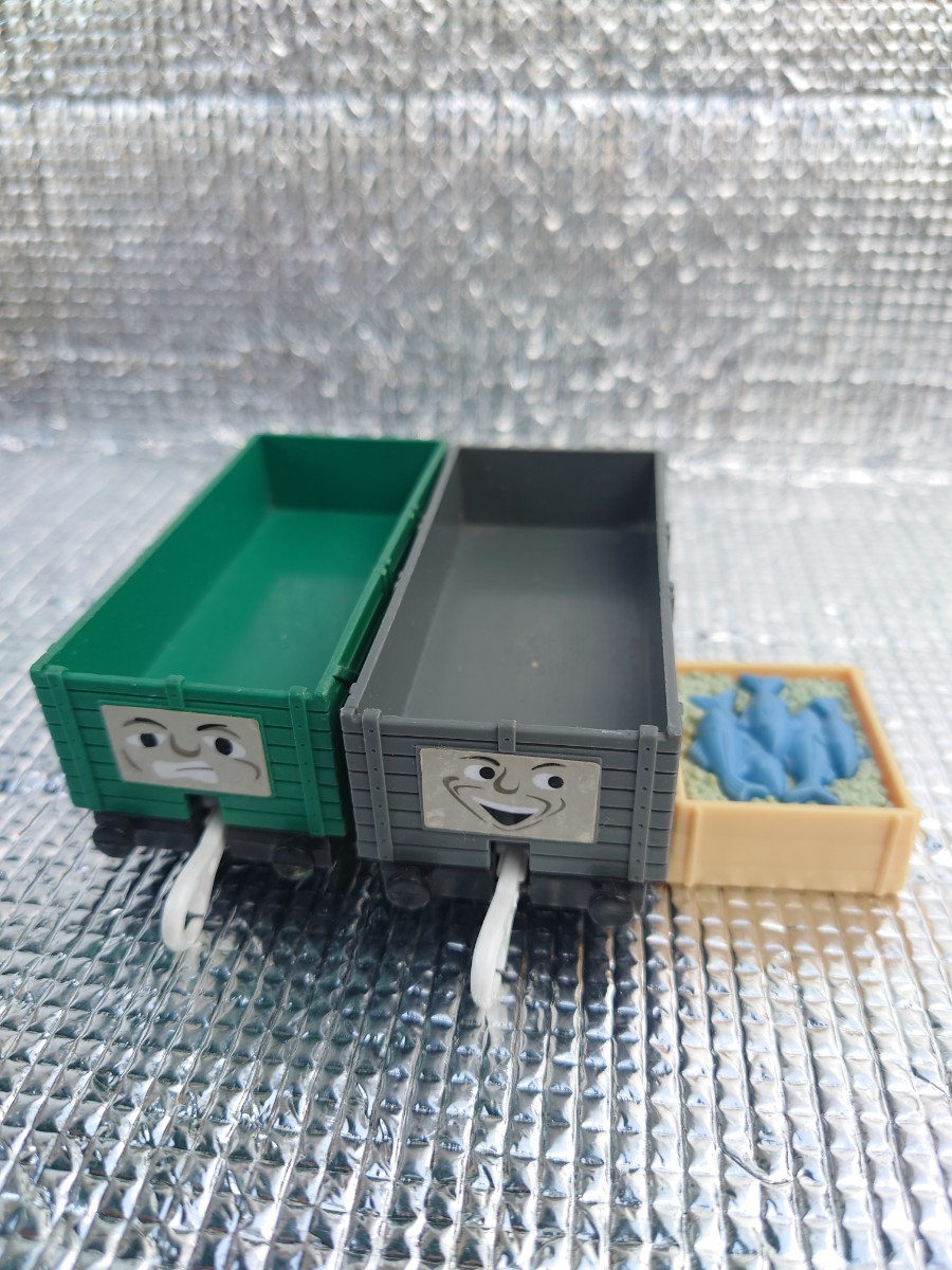 きかんしゃトーマス プラレール 貨車 荷物 魚 セット まとめて拍卖