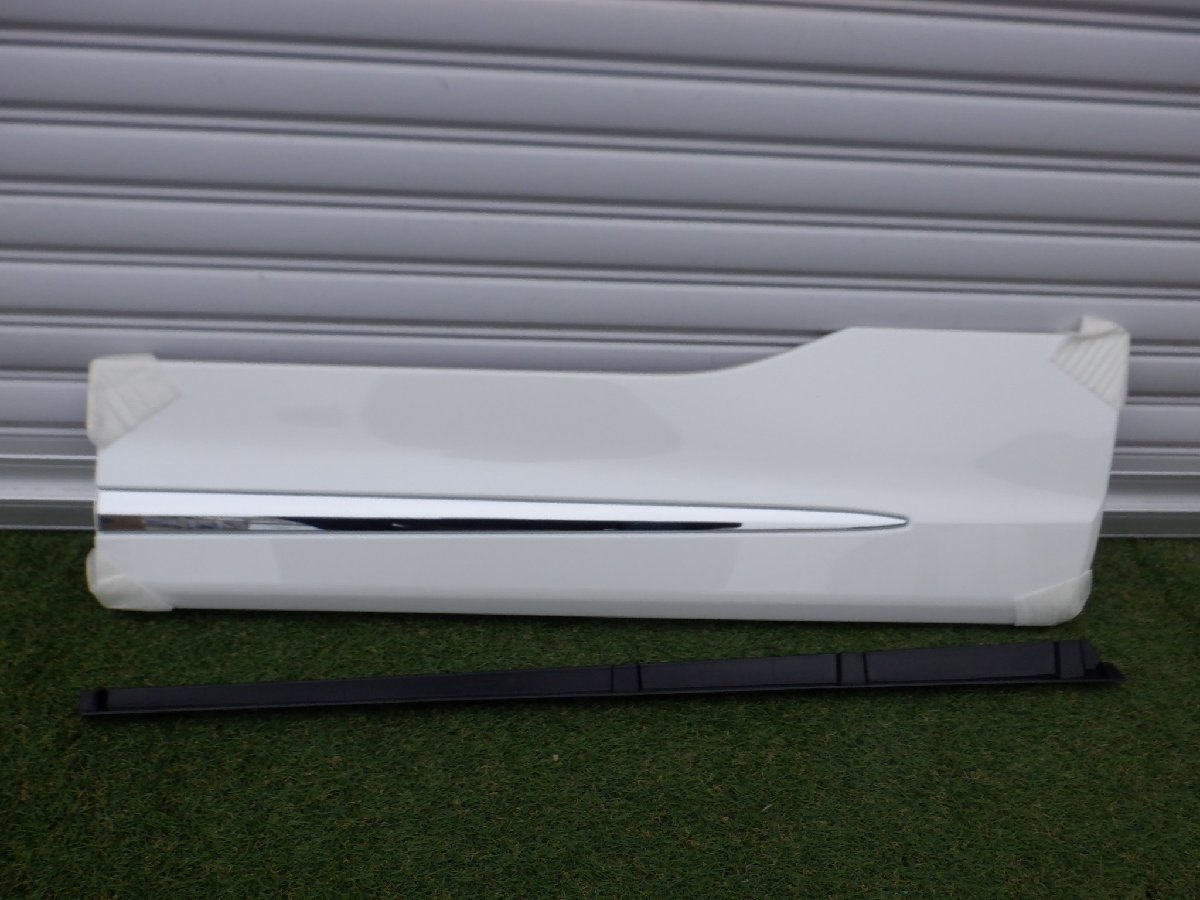 新品 モデリスタ MODELLISTA AGH30 AGH35 GGH30 GGH35 30 アルファード ヴェルファイア ドアパネル プロテクター フロント 右 パール白070拍卖