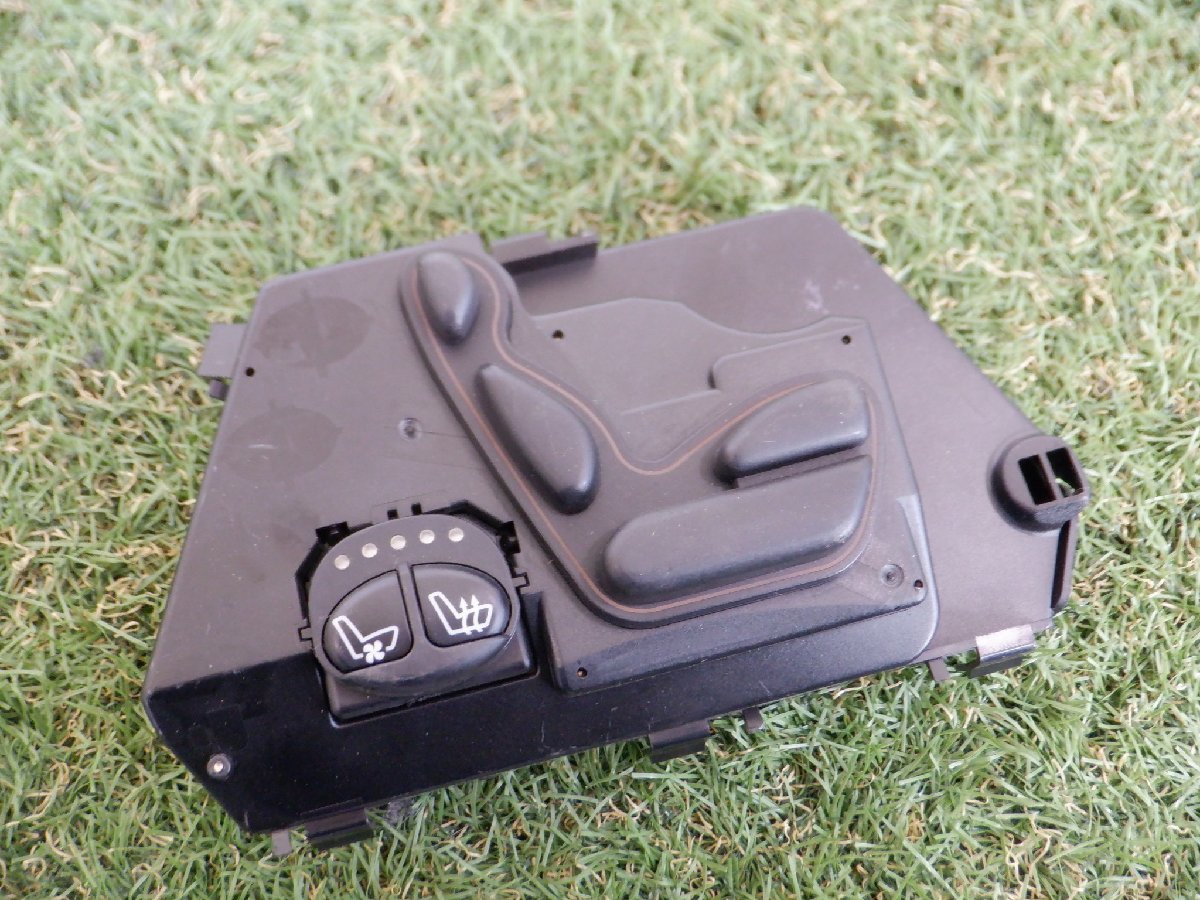 ベンツ純正 GH-220176 W220 S600L Sクラス 2003年 シートスイッチ 操作スイッチ 2208212379 m-23-4-387拍卖