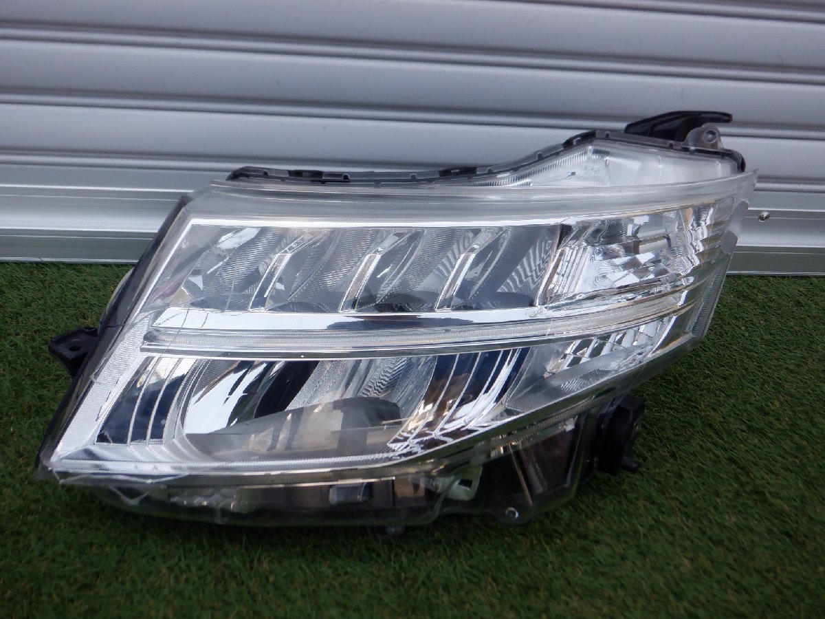 トヨタ純正 M900A M910A ルーミー カスタム 前期 LED ヘッドライト ヘッドランプ 左側 助手席 STANLEY W3918 m-23-4-827拍卖