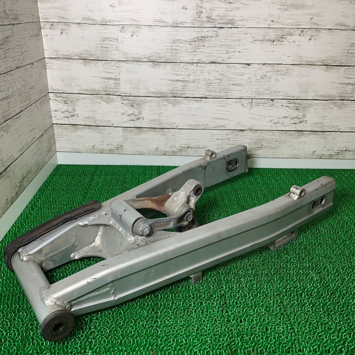 Kawasaki バリオス1型 スイングアーム拍卖