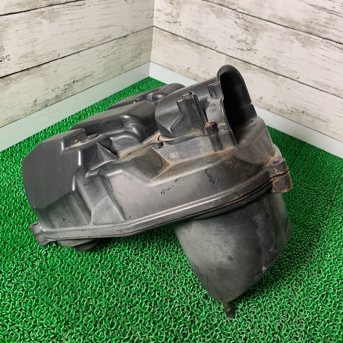 Kawasaki バリオス1型 エアクリーナーボックス拍卖