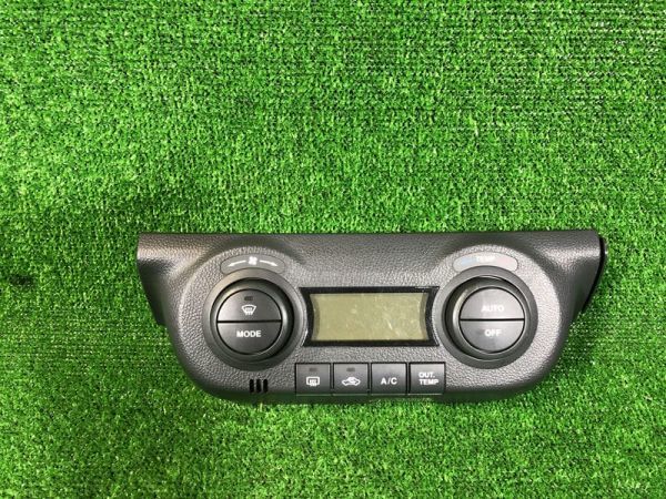 スズキセルボターボ HG21S エアコン操作パネル PARTS NO.39510-66KD ID:1767拍卖