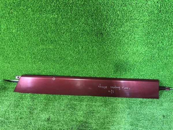 NISSAN ニッサン C25 セレナ H12年 左 スライドドアレールカバー レッド 赤 LEFT SIDE SLIDING DOOR WHEEL RUNNER COVER ID:1856拍卖