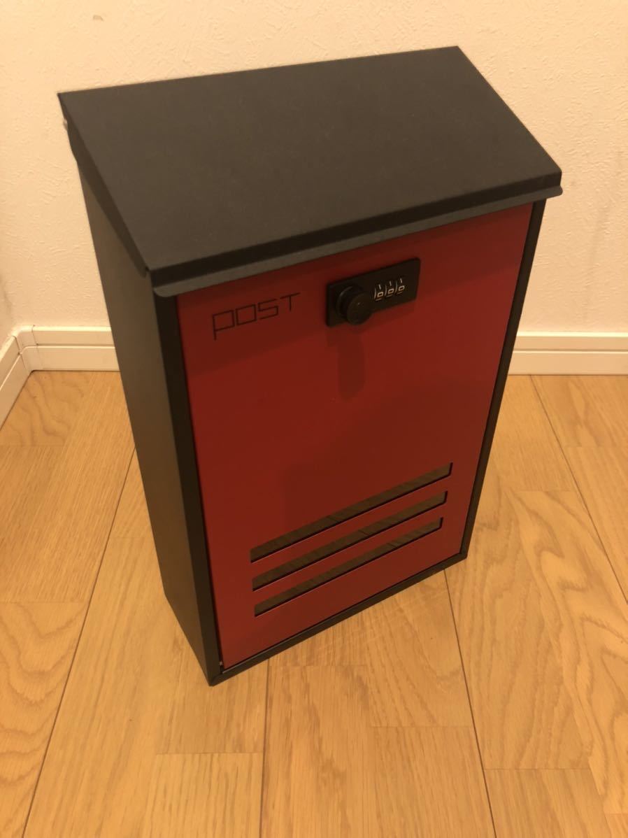 ポスト レッド ブラック メールボックス 新聞受け POST BOX RED BLACK 宅配 レター 手紙拍卖