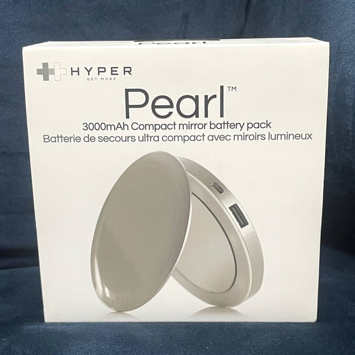 即決 新品 Pearl パールシルバー コンパクトミラー USBモバイルバッテリー拍卖