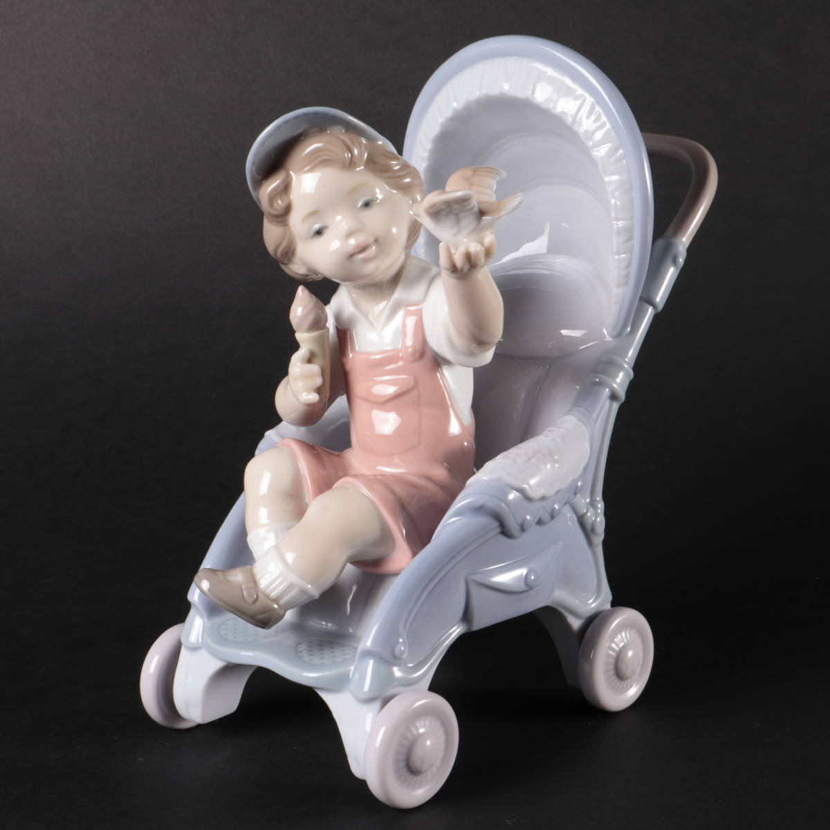 ◆◇絶版 LLADRO リヤドロ 遊びにきたよ! リアドロ フィギュリン 陶器 人形 置物 男の子 乳母車 小鳥 遊びに来たよ◇◆拍卖