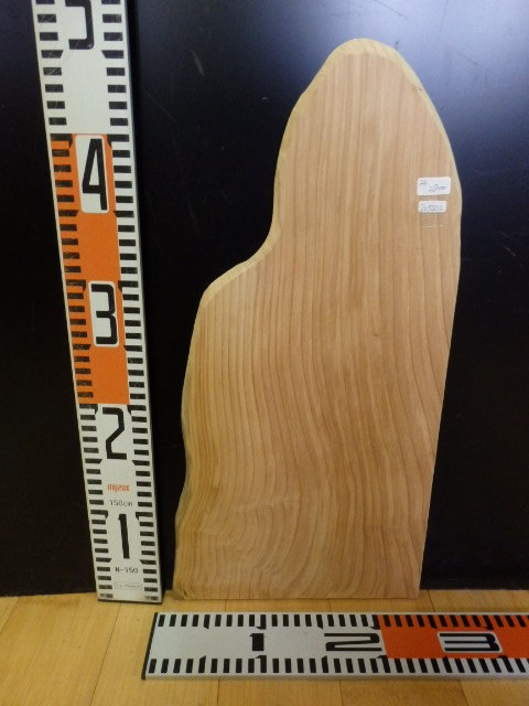 2092212●杉板●約46.7cm×厚1.2cm拍卖