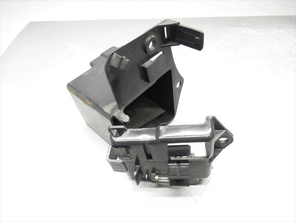 D1R5-0412 ホンダ C70-E スーパーカブ70 バッテリーボックス 純正品 【C70-123~ (C70CMP 3速 セル付き) 動画有】拍卖
