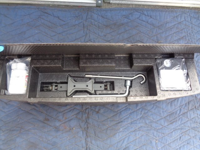 ワゴンR MH23S 純正 ジャッキ 工具 パンク修理 セット拍卖