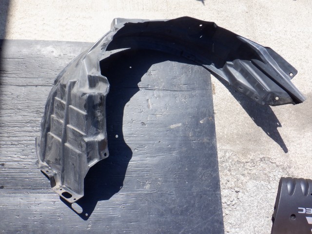 HD1356 CW5W アウトランダー 純正 右 フロント インナーライナー 42057拍卖