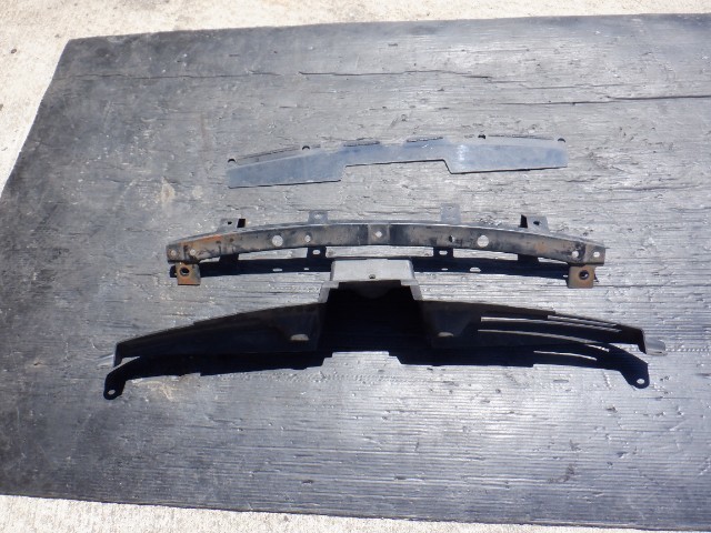 HD1373 CW5W アウトランダー 純正 フロントバンパー 上部 パネル サポート セット 42068拍卖