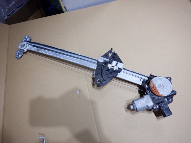 JE1 ゼスト 純正 左 フロント ドア レギュレーター モーター 42087/HK拍卖