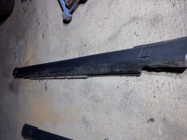 ベンツ 560SEL W126 左ハンドル 純正 右 サイドステップ 42143/H拍卖