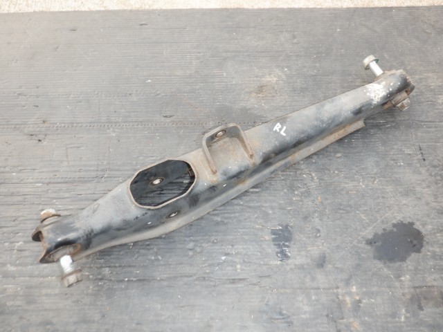 HD1465 CW5W アウトランダー 純正 左 リア ロアアーム 42302拍卖