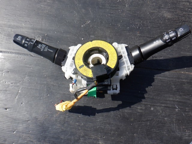 HD1494 CW5W アウトランダー 純正 コンビネーションスイッチ 42371拍卖