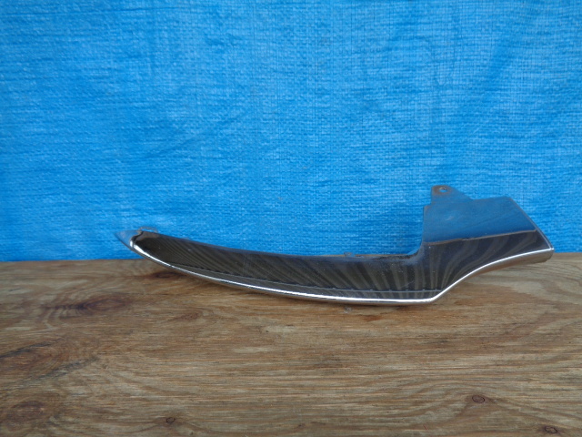 AZ28 ベンツ C292 GLE フロント メッキ モール 右 A2928850400拍卖