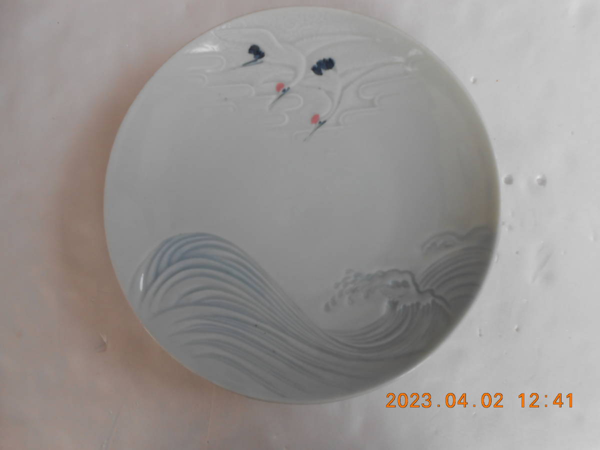 【送料無料】骨董皿、絵の部分は盛り上がっています。拍卖